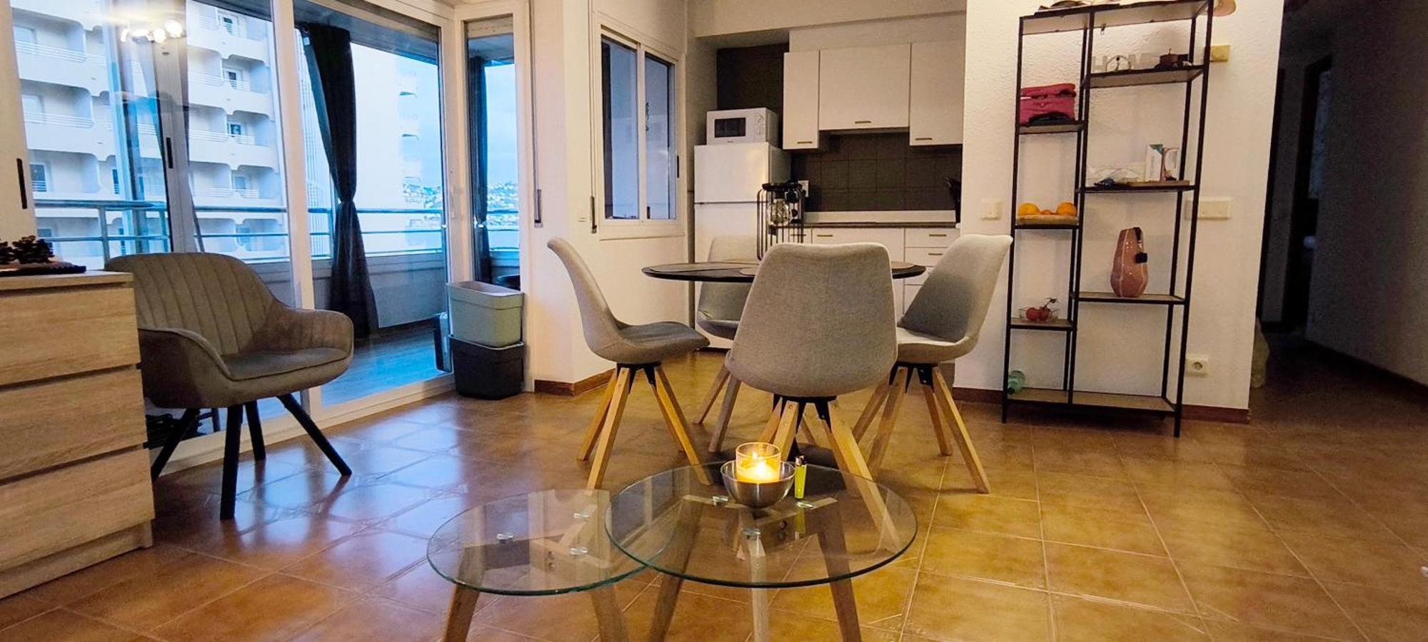 Spacieux Appartement Rose Front Mer Et Piscine Росес Екстериор снимка