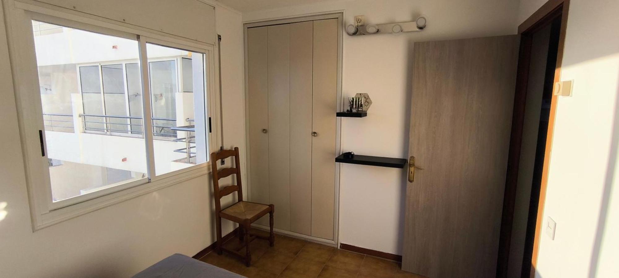Spacieux Appartement Rose Front Mer Et Piscine Росес Екстериор снимка